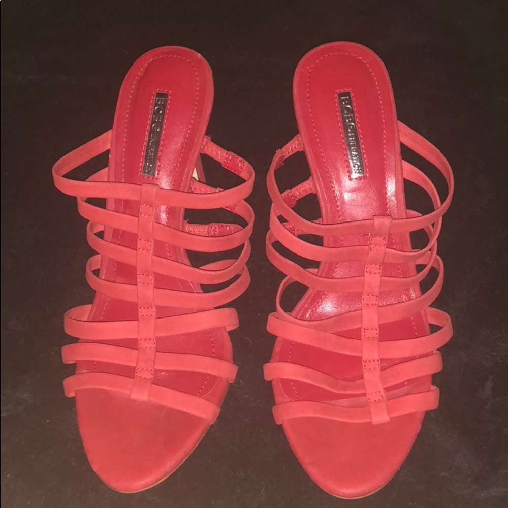 BCBGENERATION red suede heels